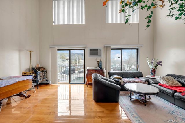 3-14 Julius Road 20D, College Point, NY 11356