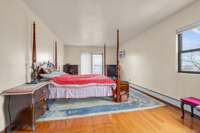 3-14 Julius Road 20D, College Point, NY 11356