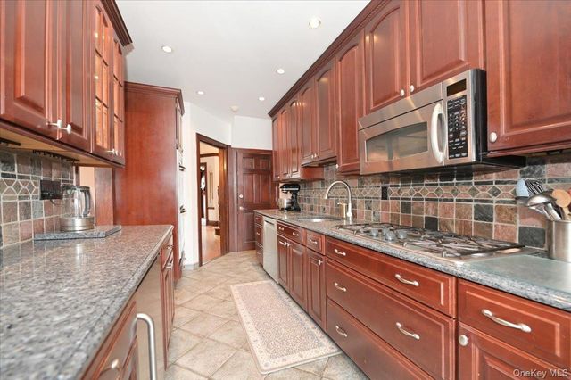8750 62nd Road, Rego Park, NY 11374