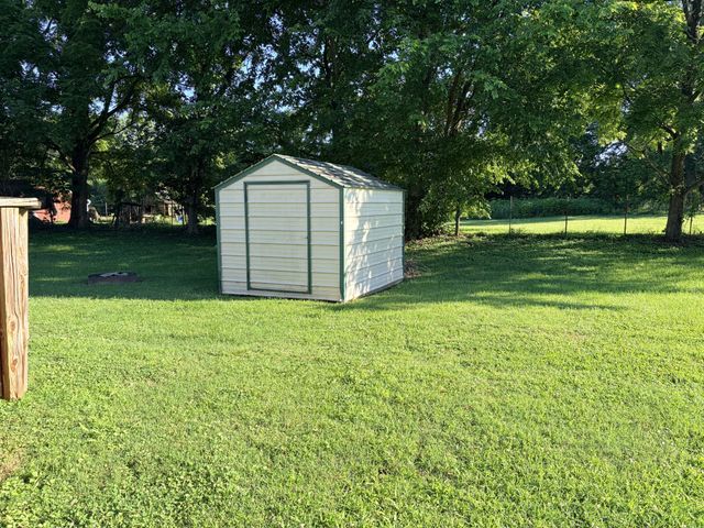 7650 Highway 41, N, Adams, TN 37010