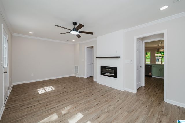 811 1ST STREET, Pleasant Grove, AL 35127