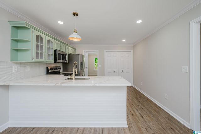 811 1ST STREET, Pleasant Grove, AL 35127