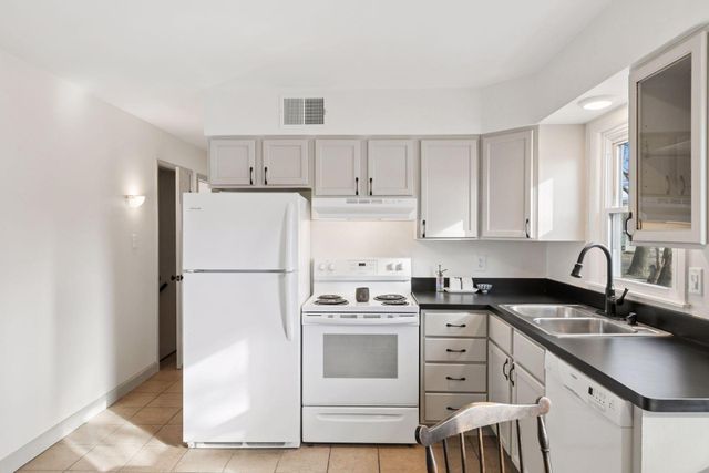 5050 Emerson Avenue N, Minneapolis, MN 55430