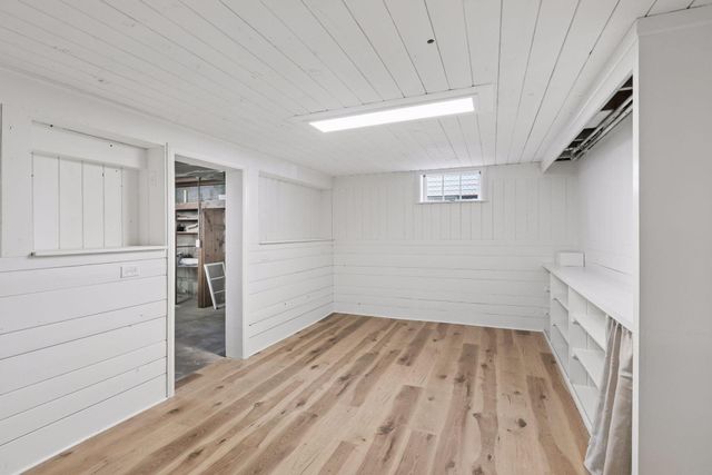 5050 Emerson Avenue N, Minneapolis, MN 55430