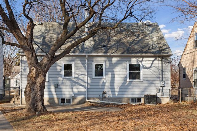 5050 Emerson Avenue N, Minneapolis, MN 55430