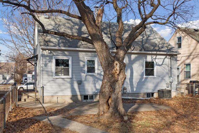 5050 Emerson Avenue N, Minneapolis, MN 55430