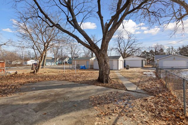 5050 Emerson Avenue N, Minneapolis, MN 55430