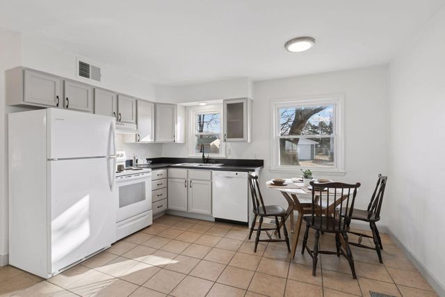 5050 Emerson Avenue N, Minneapolis, MN 55430