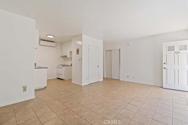 11808 Hart Street, North Hollywood, CA 91605