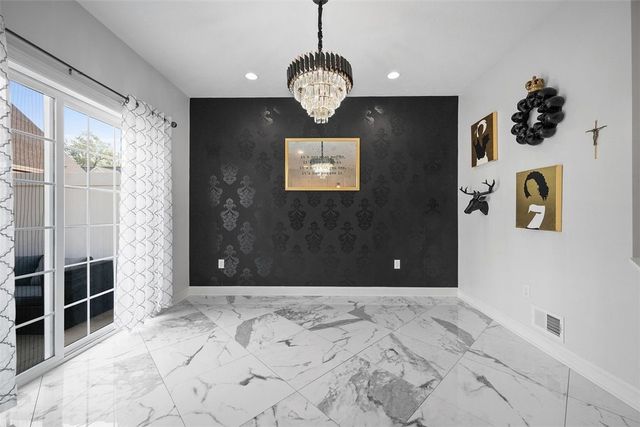 2890 E May Street, Castle Shannon, PA 15234