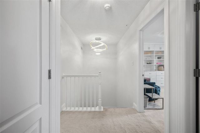 2890 E May Street, Castle Shannon, PA 15234