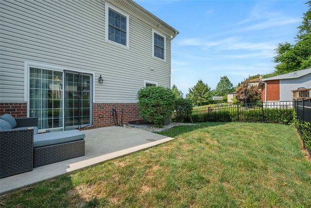 2890 E May Street, Castle Shannon, PA 15234