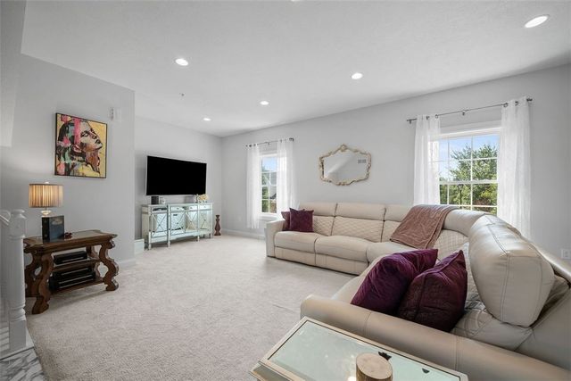 2890 E May Street, Castle Shannon, PA 15234