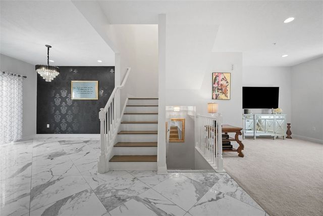 2890 E May Street, Castle Shannon, PA 15234