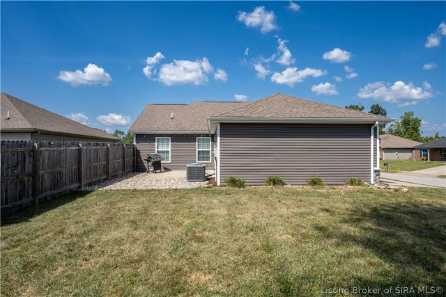 5806 Harmony Woods, Memphis, IN 47143
