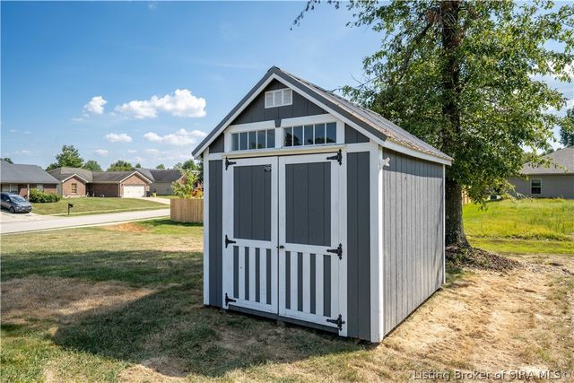 5806 Harmony Woods, Memphis, IN 47143