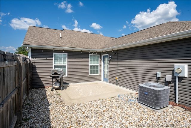 5806 Harmony Woods, Memphis, IN 47143