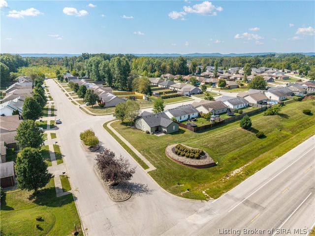 5806 Harmony Woods, Memphis, IN 47143