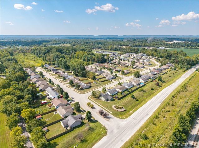 5806 Harmony Woods, Memphis, IN 47143