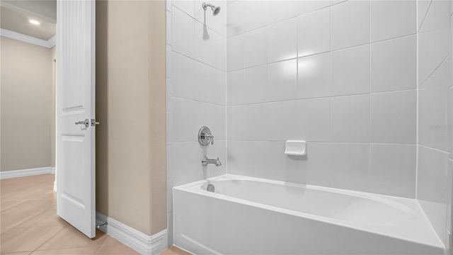 9212 HANGING VINE COURT, Orlando, FL 32836