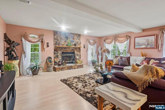 22 Cherbourg Drive, West Milford, NJ 07480