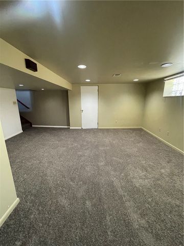 1419 Cardinal Dr, Scott Twp, PA 15243