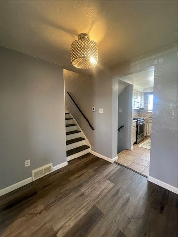 1419 Cardinal Dr, Scott Twp, PA 15243