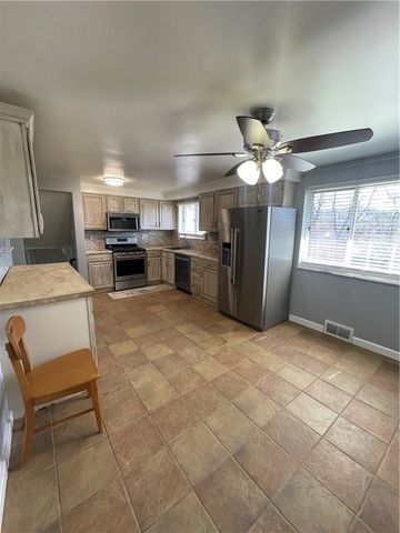 1419 Cardinal Dr, Scott Twp, PA 15243