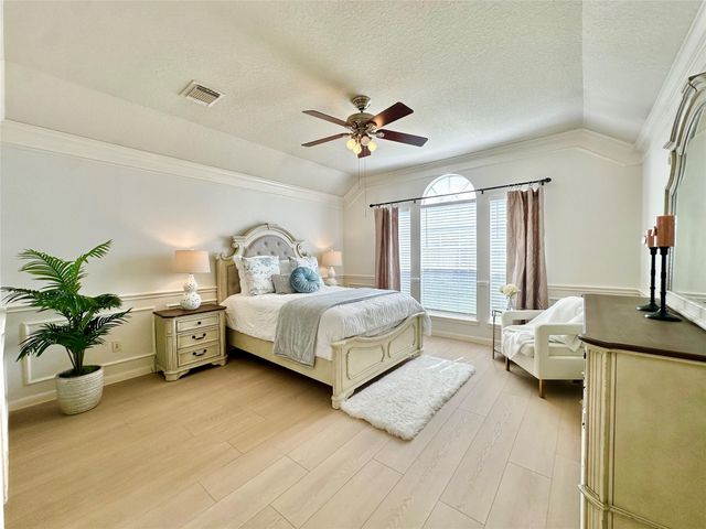 5822 Carta Valley Lane, Richmond, TX 77469