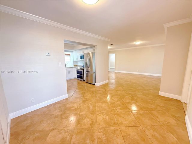 6360 SW 9th Pl, North Lauderdale, FL 33068