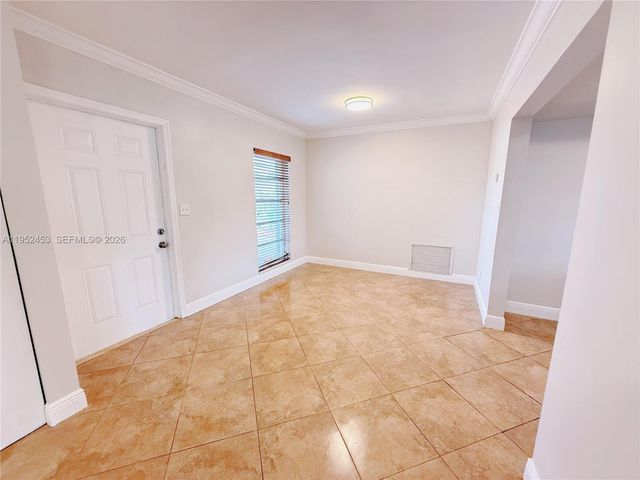 6360 SW 9th Pl, North Lauderdale, FL 33068