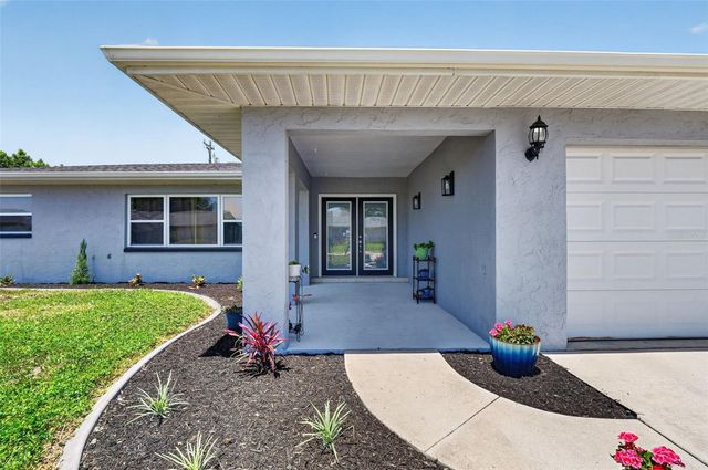 1305 SE 37TH TERRACE, Cape Coral, FL 33904