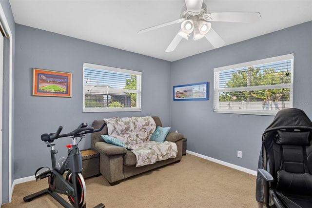 1305 SE 37TH TERRACE, Cape Coral, FL 33904