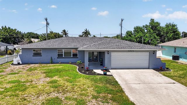 1305 SE 37TH TERRACE, Cape Coral, FL 33904