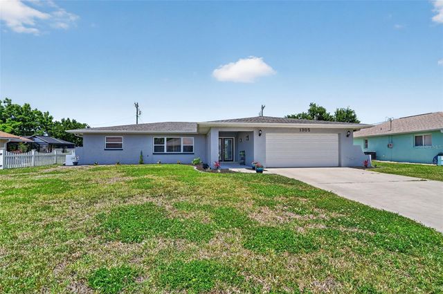1305 SE 37TH TERRACE, Cape Coral, FL 33904