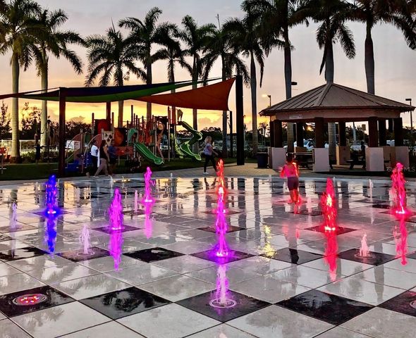 1305 SE 37TH TERRACE, Cape Coral, FL 33904