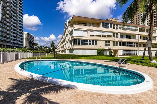1936 S Ocean Dr 4D, Hallandale Beach, FL 33009