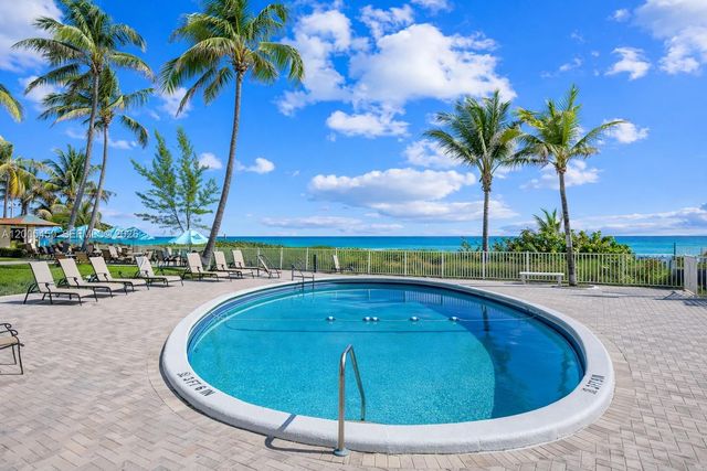 1936 S Ocean Dr 4D, Hallandale Beach, FL 33009