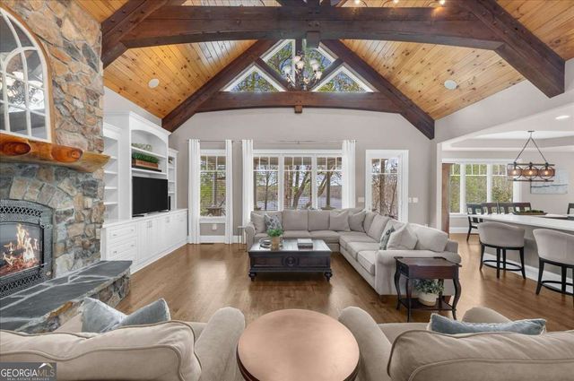 4833 Propes Drive, Oakwood, GA 30566