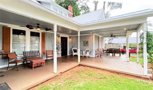 79 Georgia Avenue, Commerce, GA 30529
