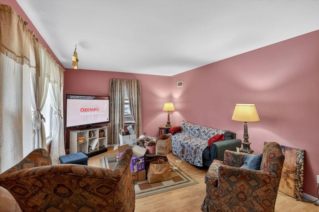 1006 Hester Avenue, Centralia, IL 62801