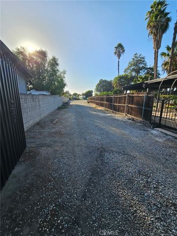 11046 Kadota, Pomona, CA 91766