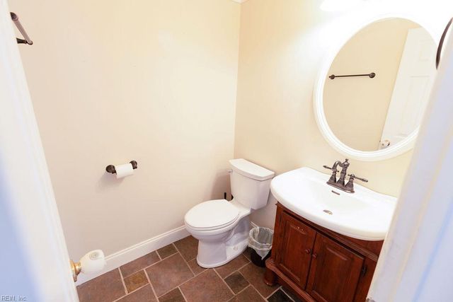 2308 Angler LN, Chesapeake, VA 23323
