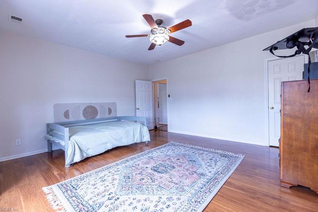 2308 Angler LN, Chesapeake, VA 23323