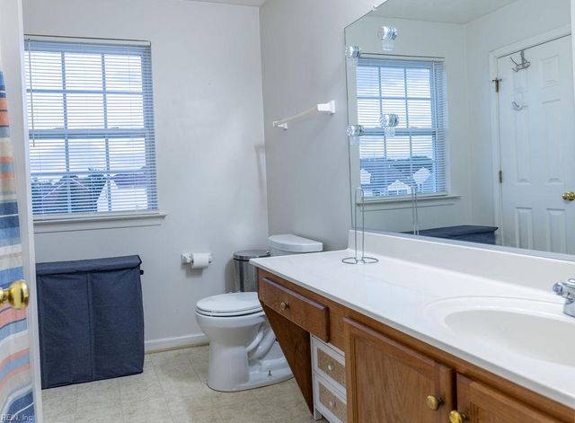 2308 Angler LN, Chesapeake, VA 23323