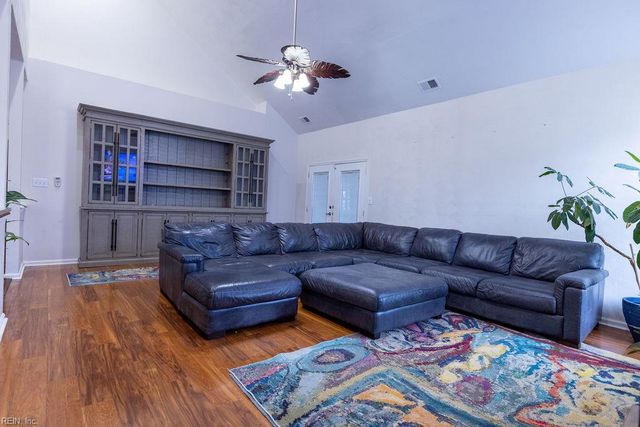 2308 Angler LN, Chesapeake, VA 23323