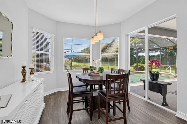 6062 Divot CT, Naples, FL 34113