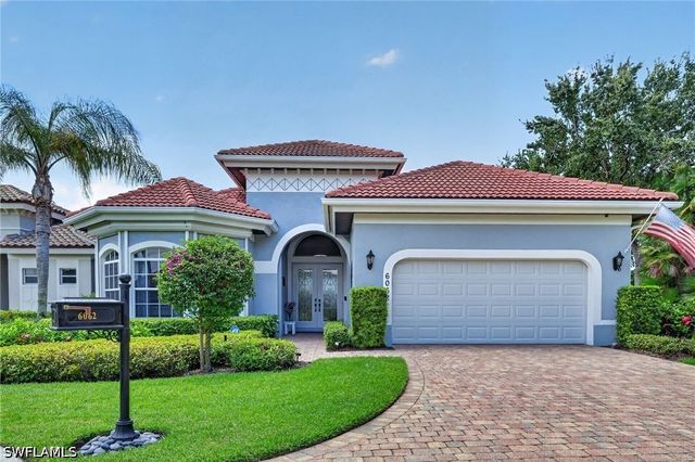 6062 Divot CT, Naples, FL 34113