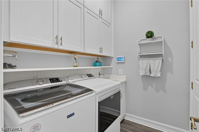 6062 Divot CT, Naples, FL 34113