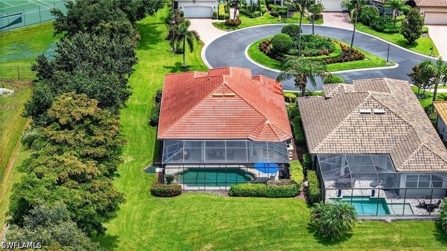 6062 Divot CT, Naples, FL 34113